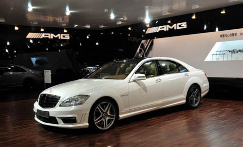 S65 AMG ۸329.8Ԫ